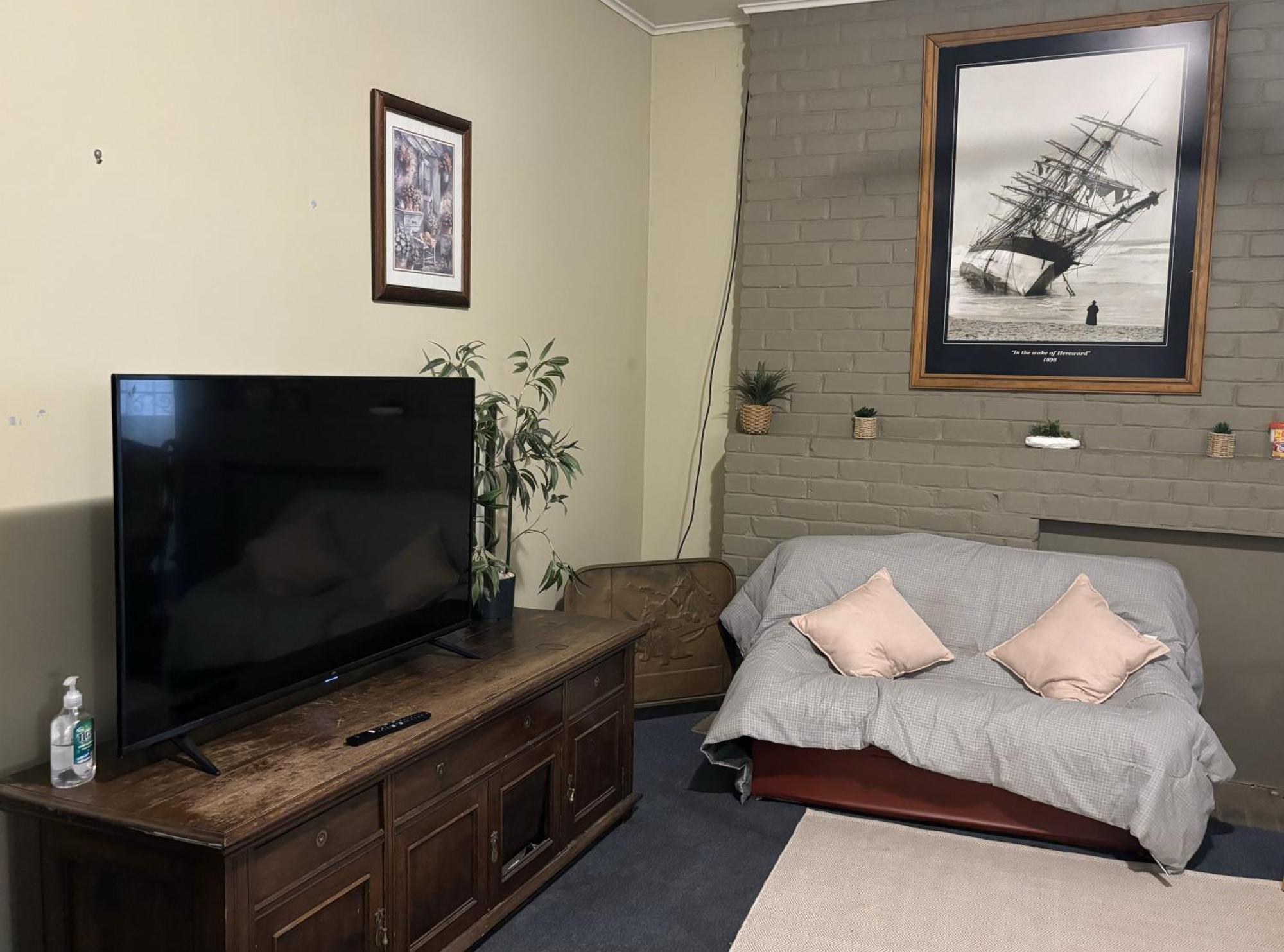 布罗肯希尔旅游小屋酒店 外观 照片